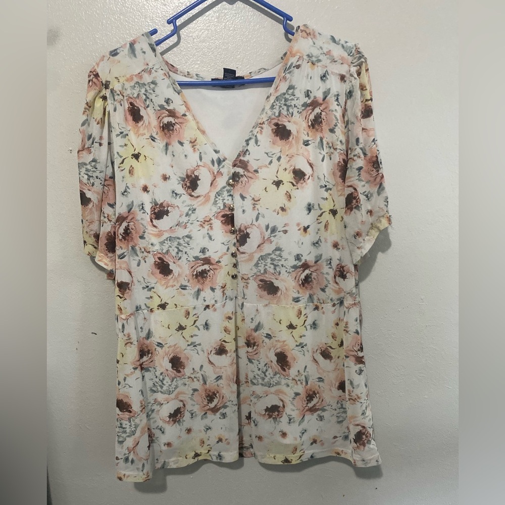 Elegant Floral V-Neck Blouse